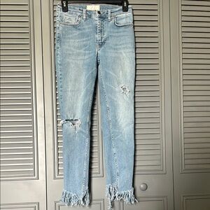 We the Free : Women's Distressed Blue Jeans - 27